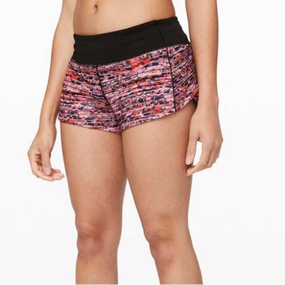 Lululemon Speed Up Short *2.5"
Flash Pleat Orange Multi / Black
